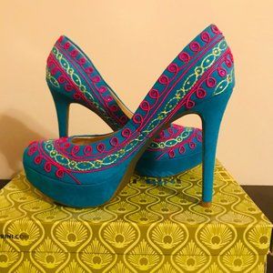 Gianni Bini Platform Heels